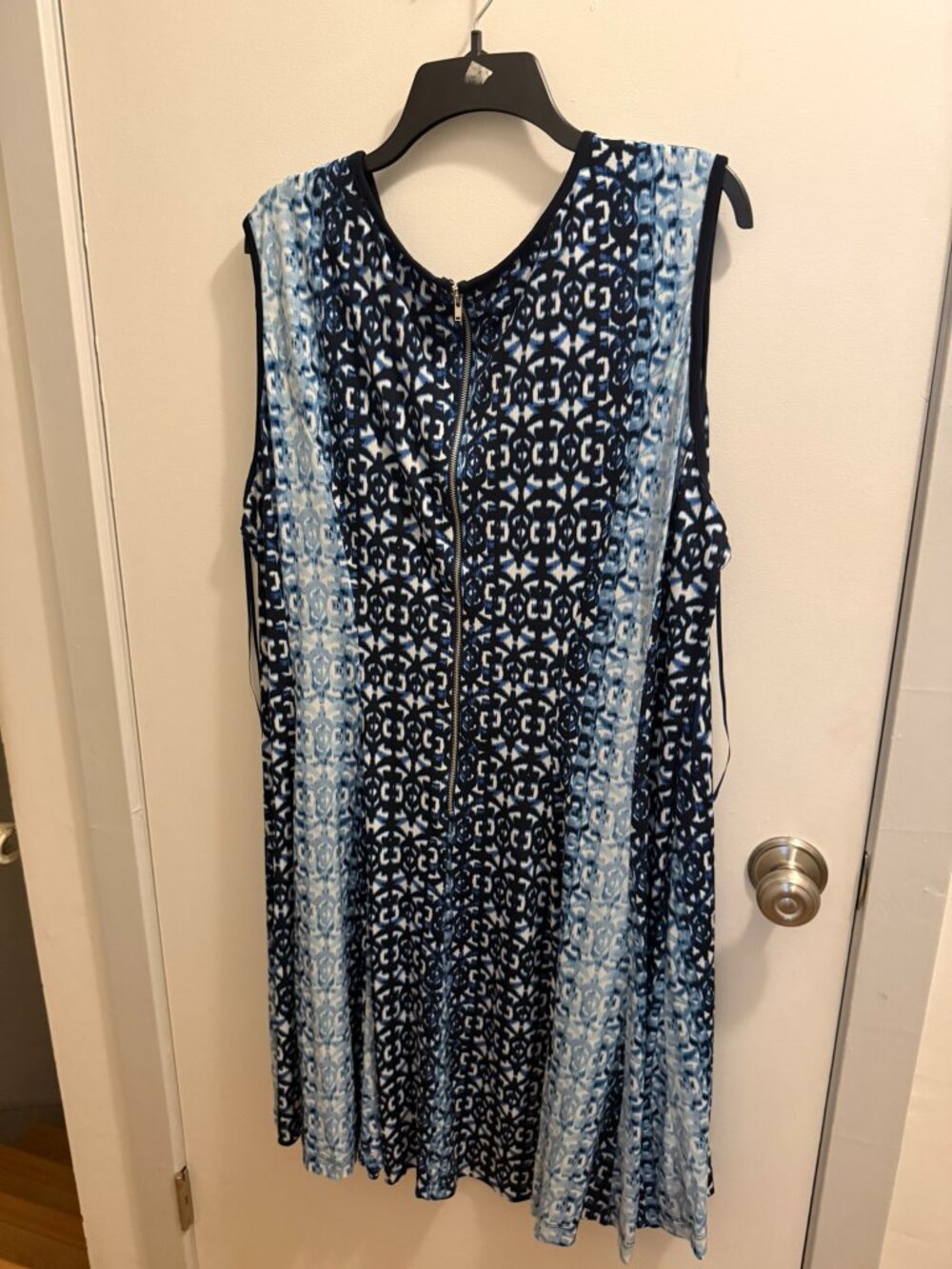 Gabby Skye Navy and Light Blue Printed Dress 20W - Picture 3 of 5